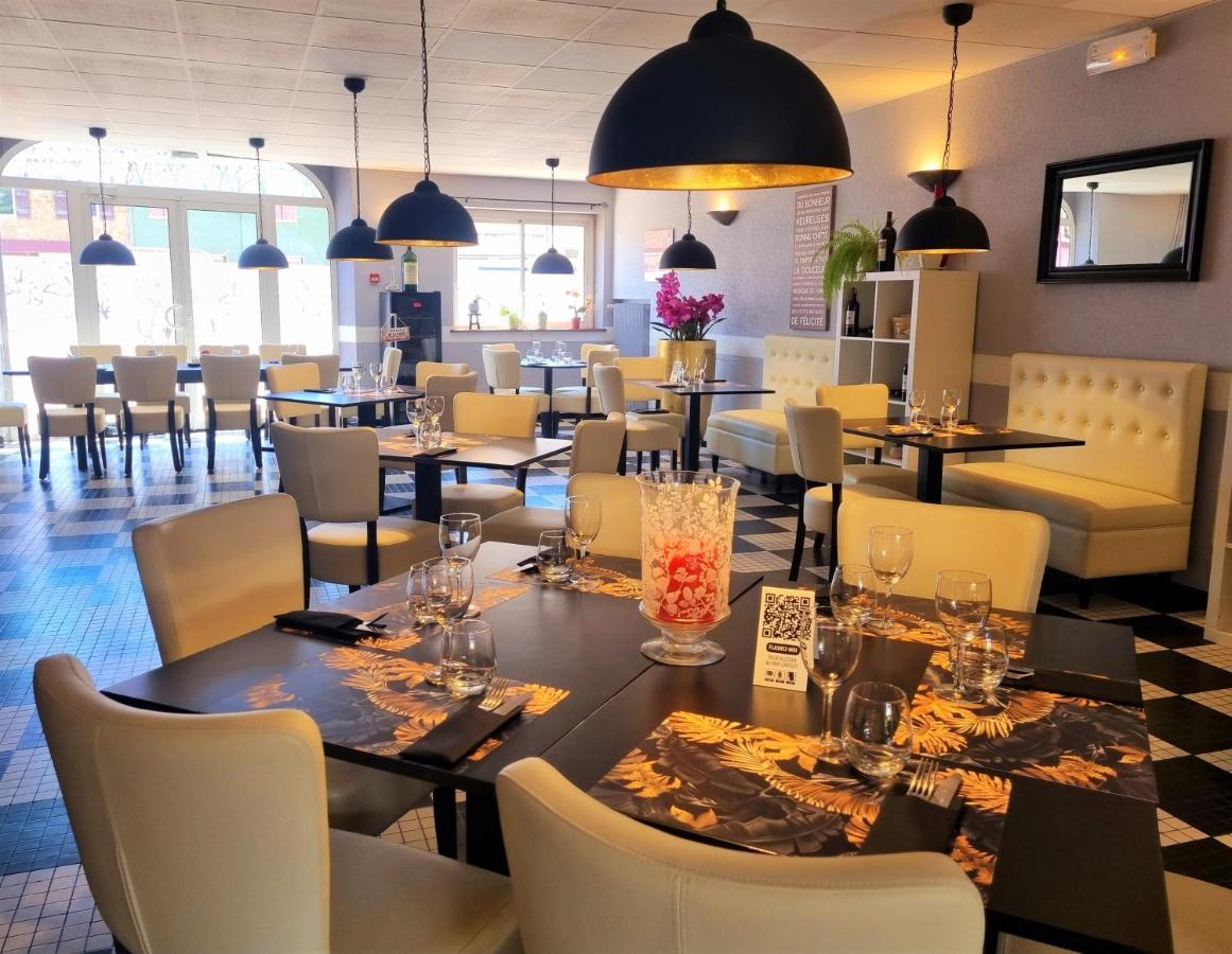 Hotel Restaurant Du Commerce Estang Ngoại thất bức ảnh
