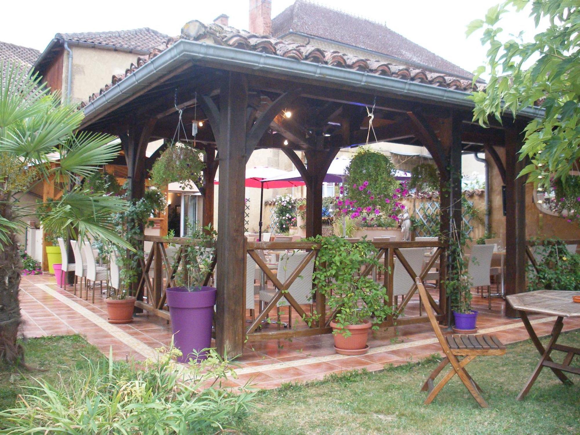 Hotel Restaurant Du Commerce Estang Ngoại thất bức ảnh