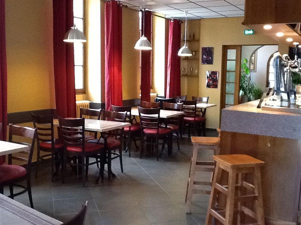 Hotel Restaurant Du Commerce Estang Ngoại thất bức ảnh