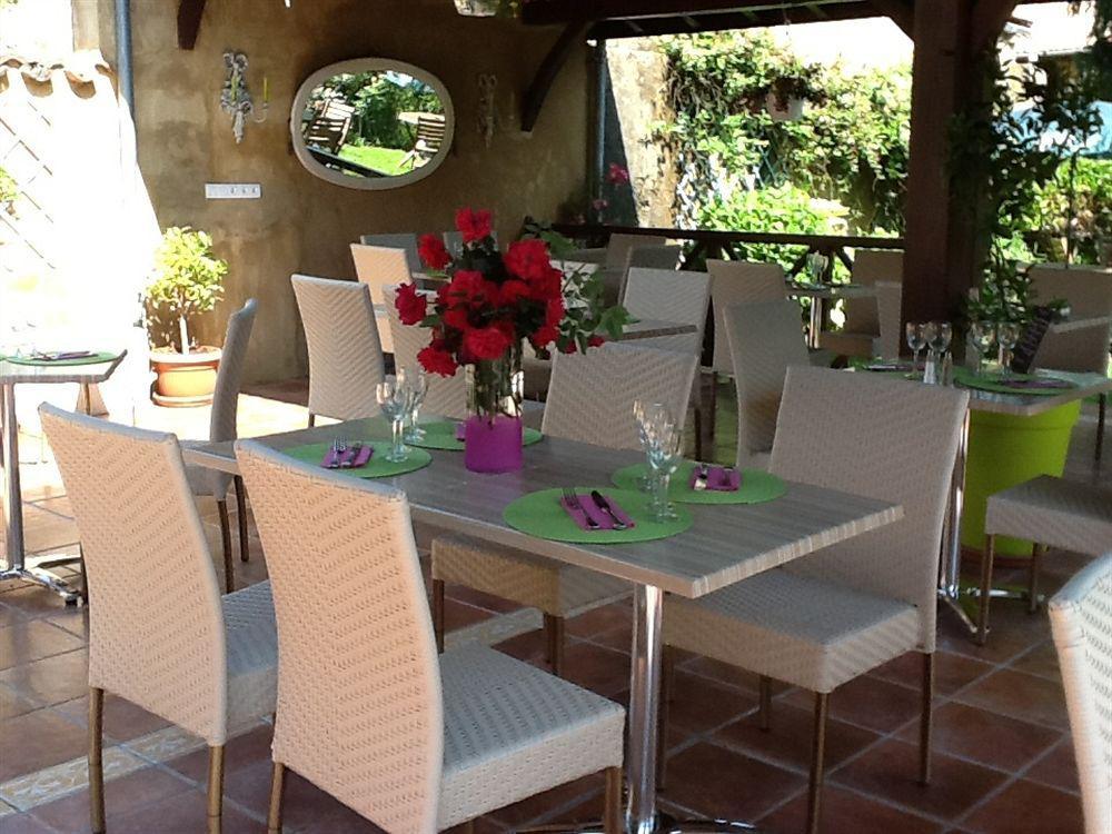 Hotel Restaurant Du Commerce Estang Ngoại thất bức ảnh